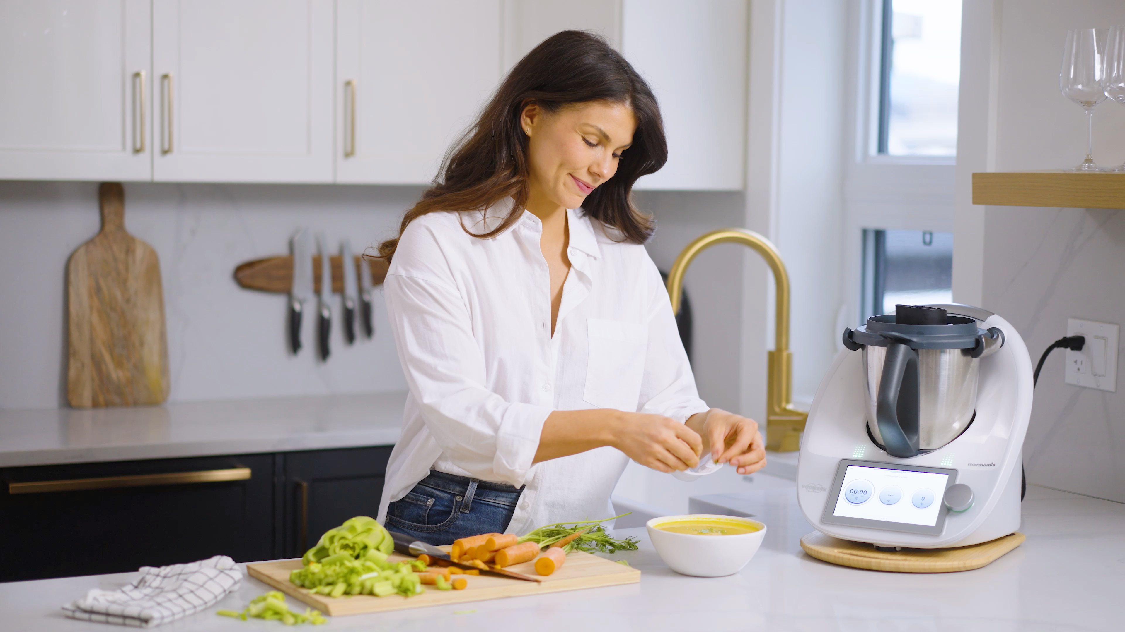 Organize Your Kitchen,Love Your Space.